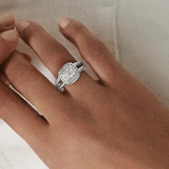 David Yurman Petite Albion. 8 - Picture 3 of 14